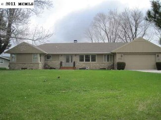 306 N 1st St, Fertile, IA 50434