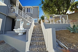 1745 College View Place, Los Angeles, CA 90041