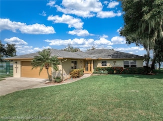 10 Placid Oaks Dr, Lake Placid, FL 33852