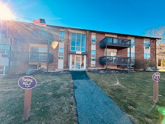 21 Balance Rock Rd Unit 2, Seymour, CT 06483