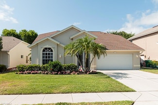 7633 Citrus Hill Ln, Naples, FL 34109
