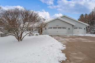 9336 Old Towne Ct, Roscoe, IL 61073