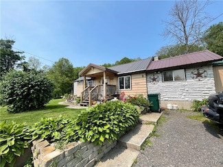 3442 County Route 57, Oswego, NY 13126