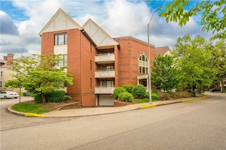 100 Denniston St Unit 211, Pittsburgh, PA 15206