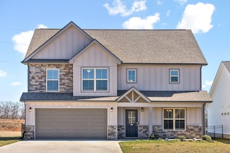 3035 Fort Sumter Dr, Clarksville, TN 37042