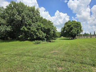 4628 Hwy 31w, Cottontown, TN 37048