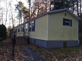 24 Bradley Rd, Boothbay Harbor, ME 04538