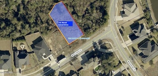 318 Marsh Island Dr, Lynn Haven, FL 32444