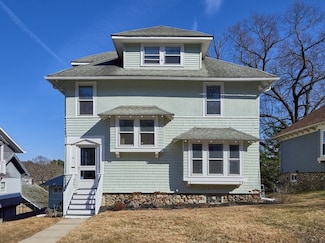 11 Hadwen Ln, Worcester, MA 01602