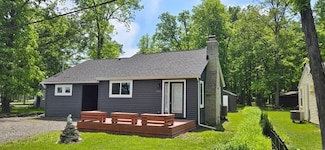10886 Seminole Shore Dr, Huntsville, OH 43324