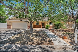 2285 Alamosa Dr, Washington, UT 84780