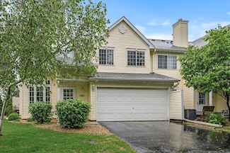 481 Aqua Cir, Circle Pines, MN 55014