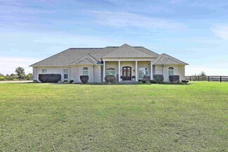 1103 Greenway Rd, Huron, TN 38345