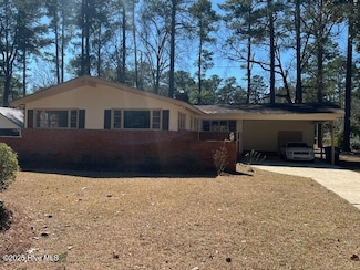 1303 Franklin Ave, Laurinburg, NC 28352
