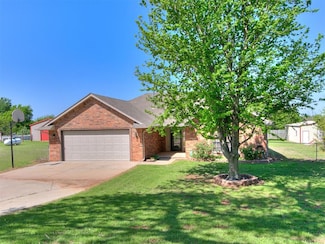 623 N Richland Rd, Tuttle, OK 73089