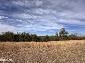 694 White Creek Ct, Deer Lodge, TN 37726