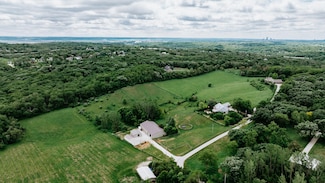 10955 N 58th Plaza, Omaha, NE 68152