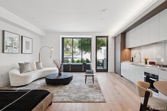 1 Bristol Ct Unit 202, San Francisco, CA 94130