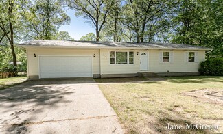 1305 Poulson Rd, Muskegon, MI 49445
