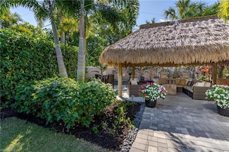 13467 Snook Cir, Naples, FL 34114