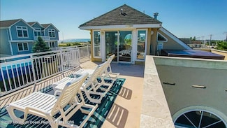 1322 Ocean Ave, Point Pleasant Beach, NJ 08742