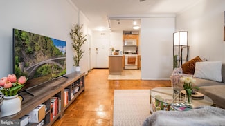 2030 N Adams St Unit 1109, Arlington, VA 22201
