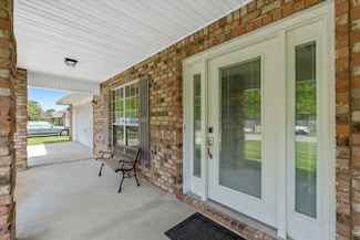 2458 Abaco Dr, Navarre, FL 32566