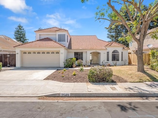 7549 N 8th St, Fresno, CA 93720