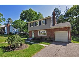 49 S Gate St, Dedham, MA 02026
