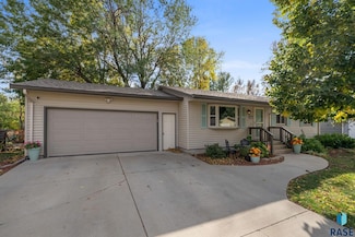 6309 W 46th St, Sioux Falls, SD 57106