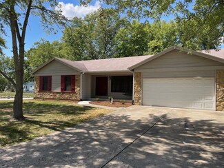 701 N Yosemite Ct, Saint Peters, MO 63376