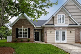 4637 Willow Glen Rd, Harrisburg, NC 28075