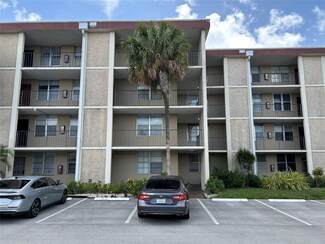 2601 NW 48th Terrace Unit 143, Lauderdale Lakes, FL 33313