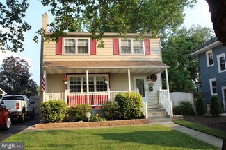 422 Jackson Ave, Magnolia, NJ 08049