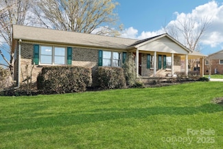 108 Colonial Dr, Kings Mountain, NC 28086