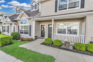 1011 Willow Ln, Valley Stream, NY 11580