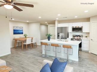 15438 S Overfield Rd, Arizona City, AZ 85123