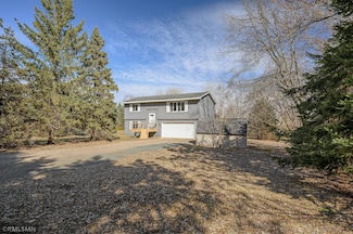 25841 Oakman Ave, Lindstrom, MN 55045