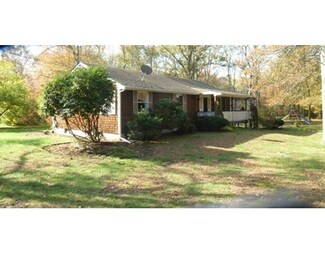 881 Bulgarmarsh Rd, Tiverton, RI 02878