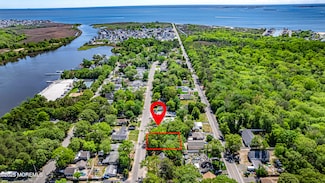 12 Central Ave, Waretown, NJ 08758