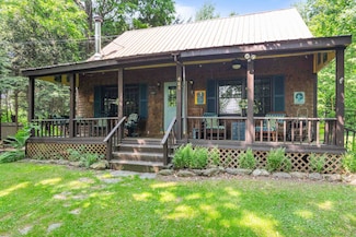 408 Black Woods Rd, Franklin, VT 05457