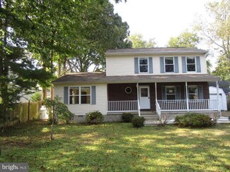 4926 Chestnut St, Shady Side, MD 20764