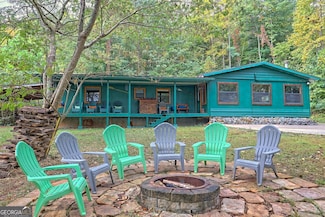 521 Sunnyside Rd, Hiawassee, GA 30546