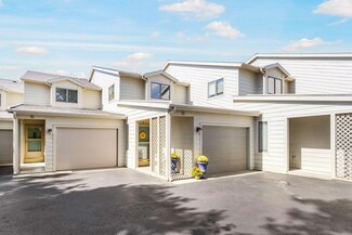 777 N Shore Dr Unit 14, South Haven, MI 49090