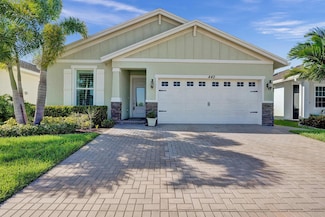 440 SE Mulberry Way, Port St. Lucie, FL 33463