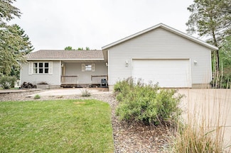 702 E Campbell St, Ellsworth, WI 54011