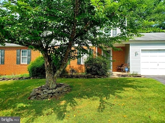 17 Blackburn Ct, Burtonsville, MD 20866