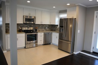 320 Paragon Mills Rd, Nashville, TN 37211