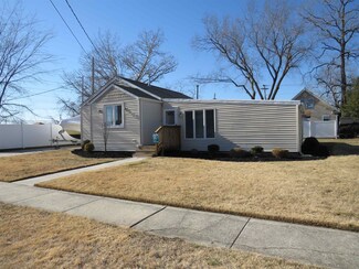 8 Allendale Rd, Marmora, NJ 08223