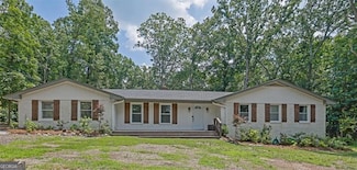 2546 N Crestview Dr, Grayson, GA 30017